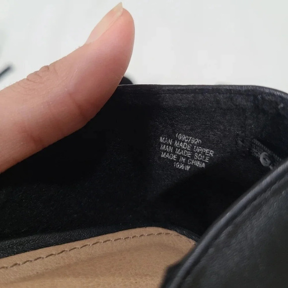 Torrid Faux Leather Woven Peep Toe Slip On Sandal Flats in Black 10.5W - Picture 6 of 6